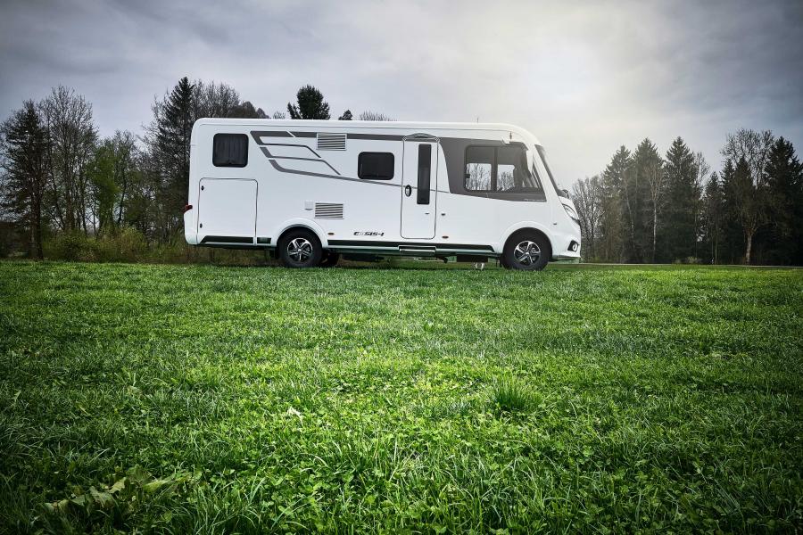  Hymer Exsis-i 2017 года  (фото 4 из 6)